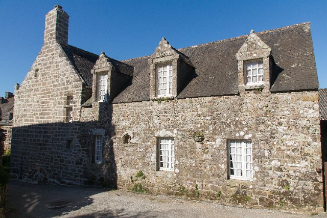 0076 Locronan.jpg - SONY DSC